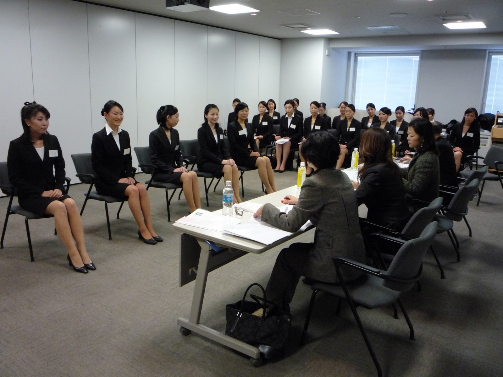 Japan Work Interview Travailler au Japon: entretien d'embauche - Toriaezu Japon