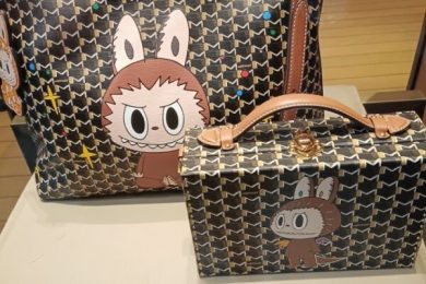 sac Labubu à Singapour